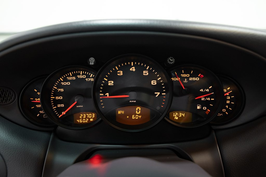 2000 Porsche 911 Image 35