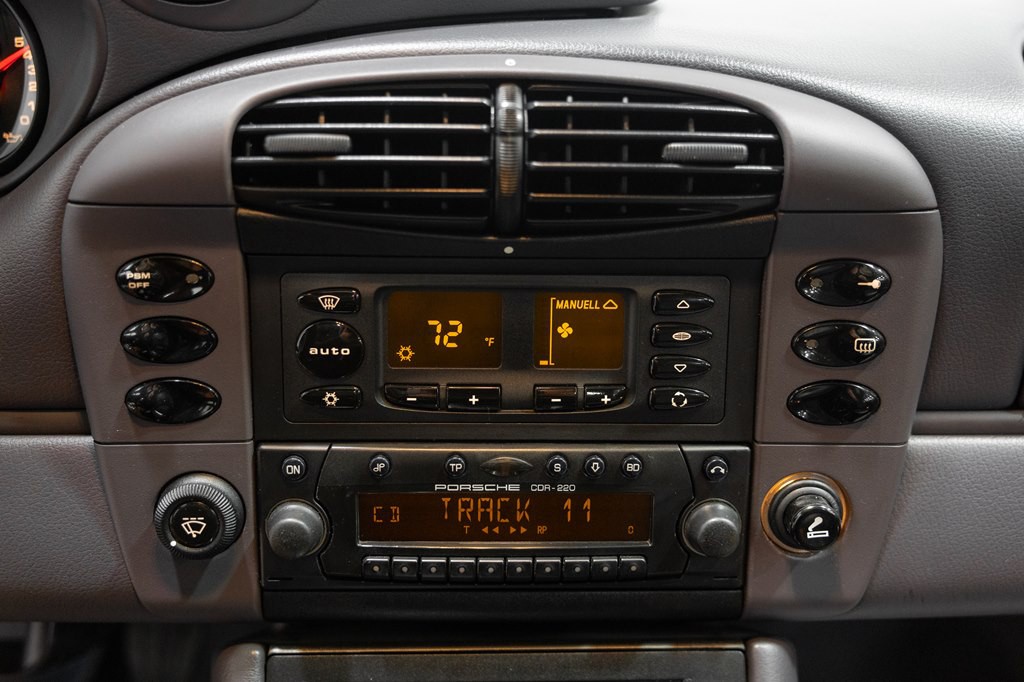 2000 Porsche 911 Image 37