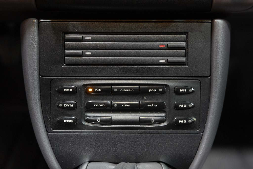 2000 Porsche 911 Image 38