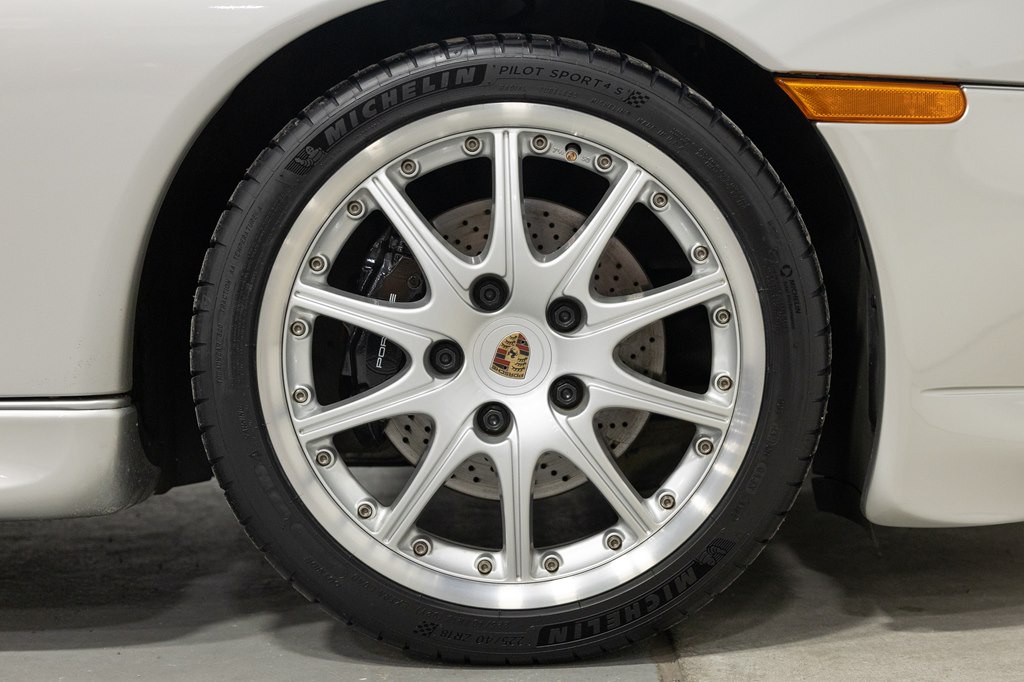 2000 Porsche 911 Image 48