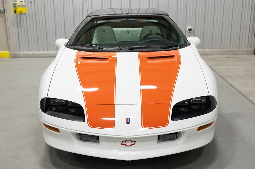 1997 Chevrolet Camaro Image 14