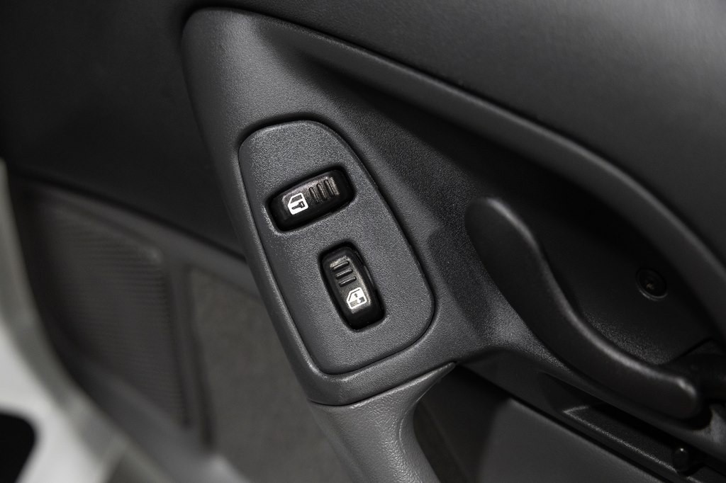 1997 Chevrolet Camaro Image 26