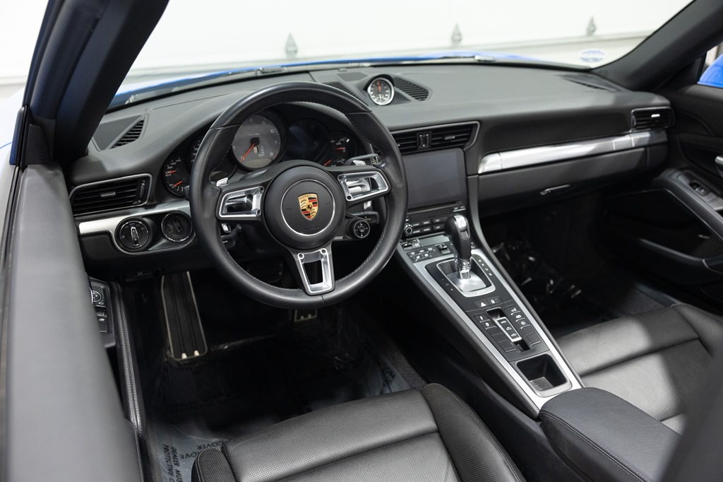 2019 Porsche 911 Image 10