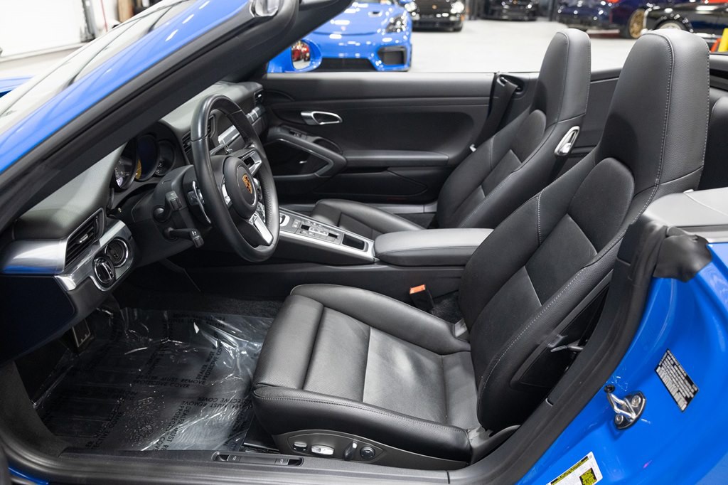 2019 Porsche 911 Image 11
