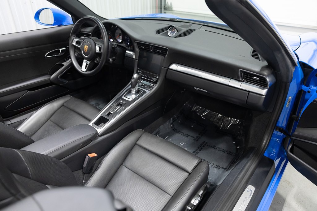 2019 Porsche 911 Image 13