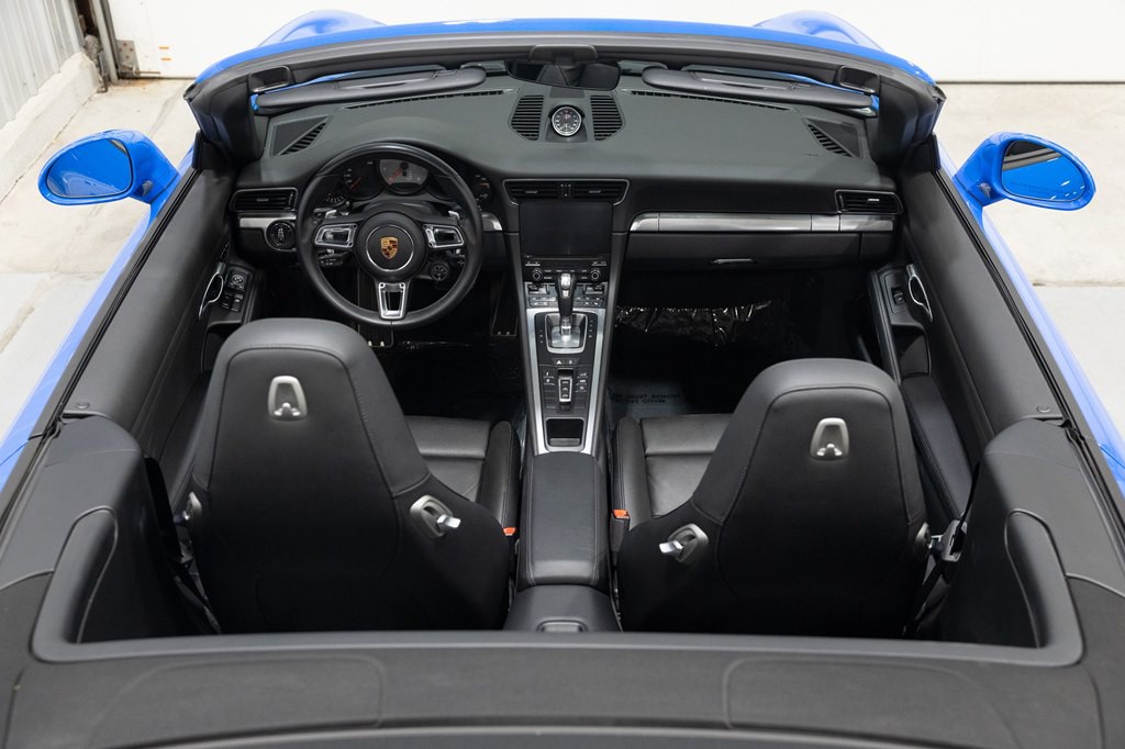 2019 Porsche 911 Image 20