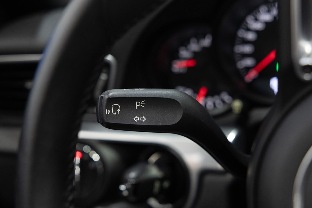 2019 Porsche 911 Image 24