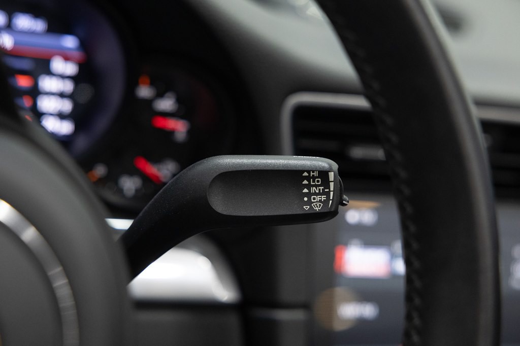 2019 Porsche 911 Image 26