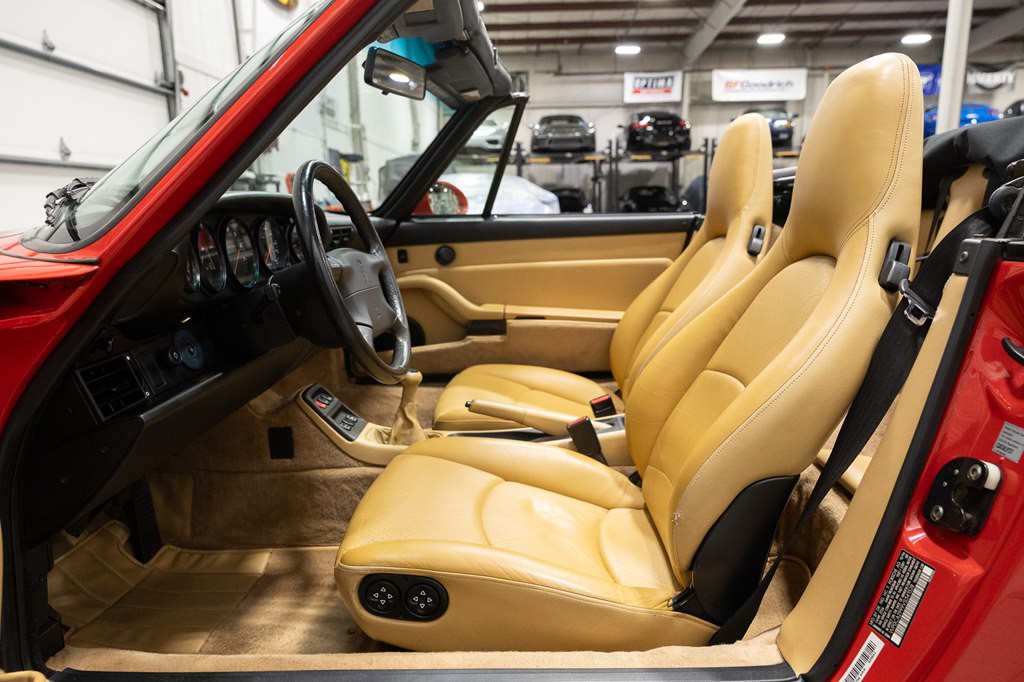 1997 Porsche 911 Image 16