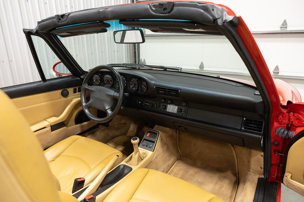 1997 Porsche 911 Image 18