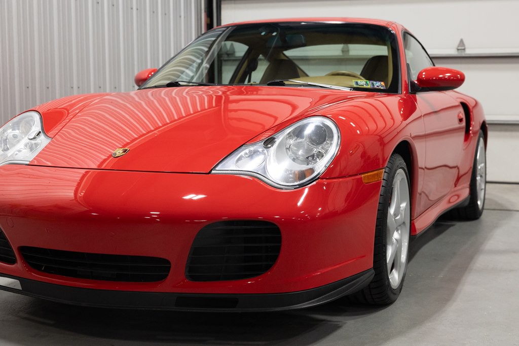 2001 Porsche 911 Image 2