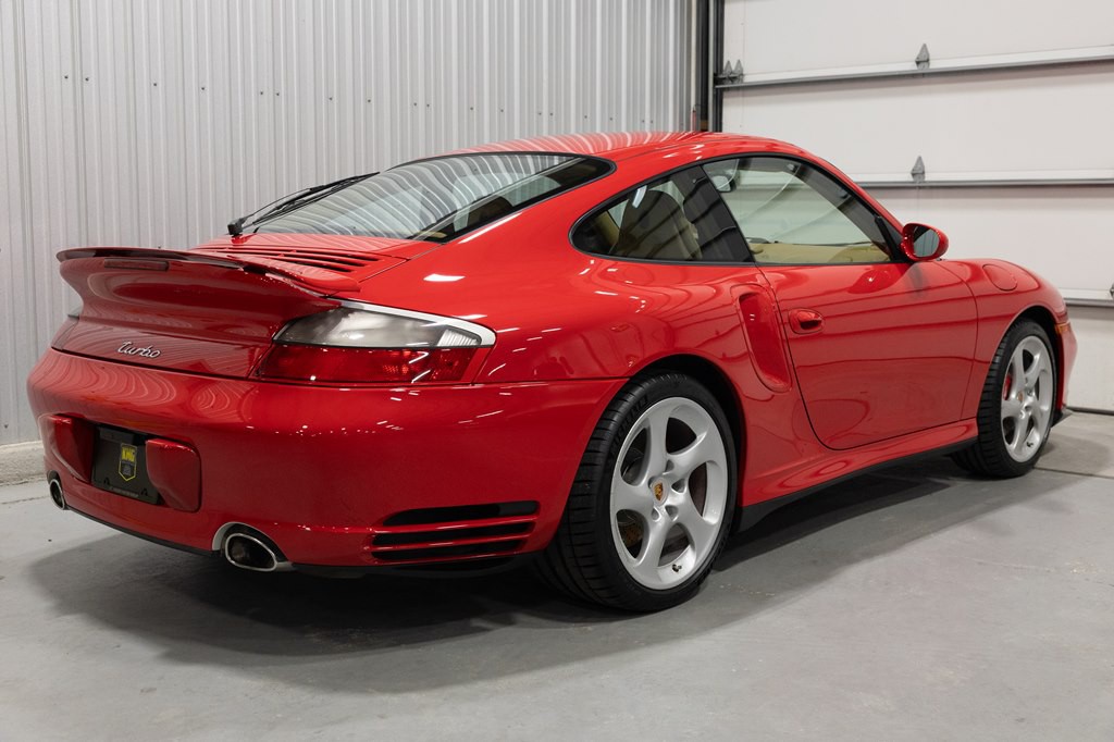 2001 Porsche 911 Image 8