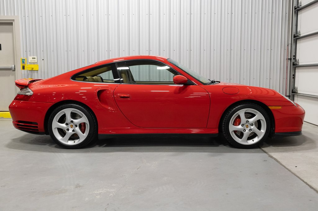 2001 Porsche 911 Image 10