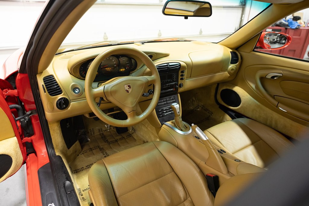 2001 Porsche 911 Image 15