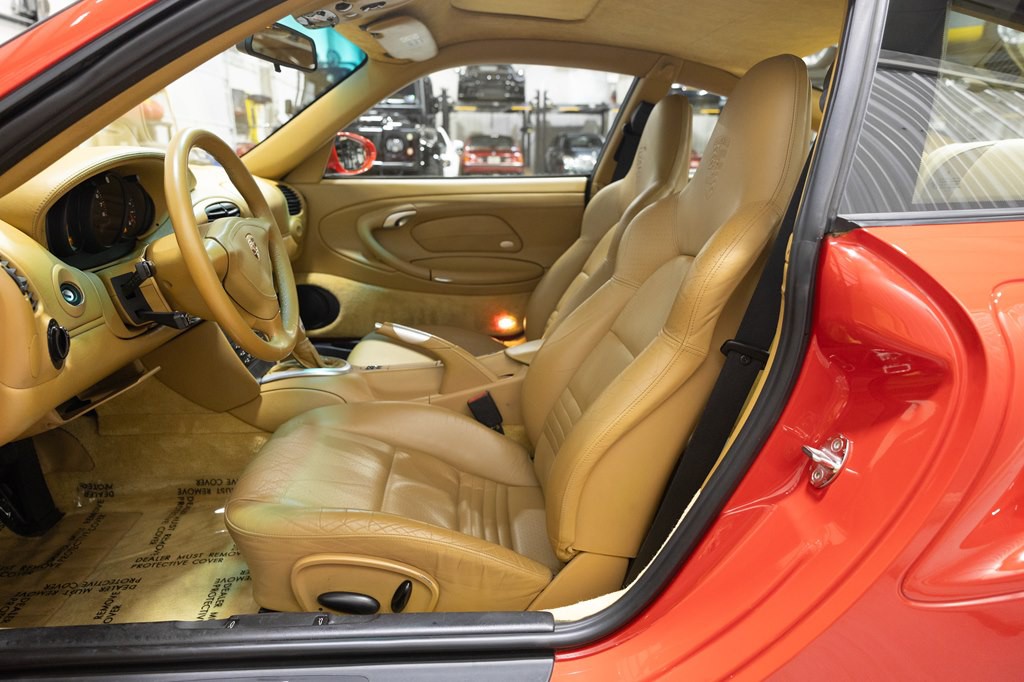 2001 Porsche 911 Image 16