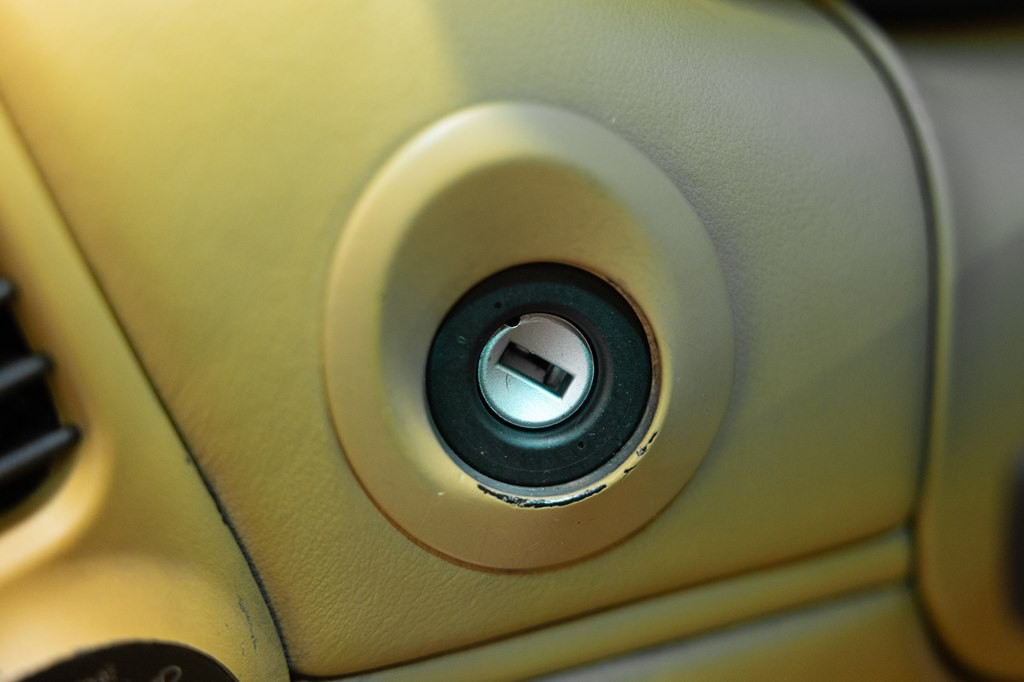 2001 Porsche 911 Image 33