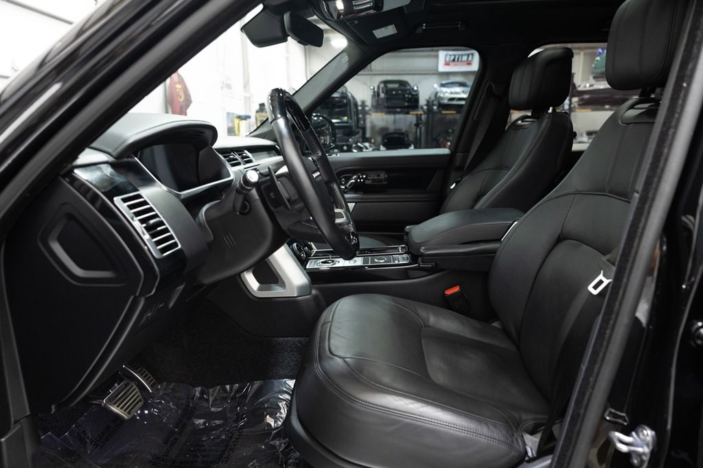 2021 Land Rover Range Rover Image 16