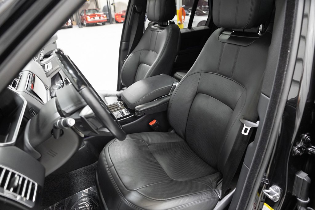 2021 Land Rover Range Rover Image 17