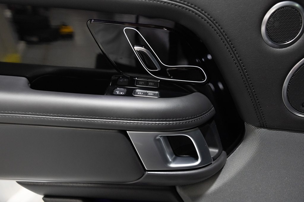2021 Land Rover Range Rover Image 31