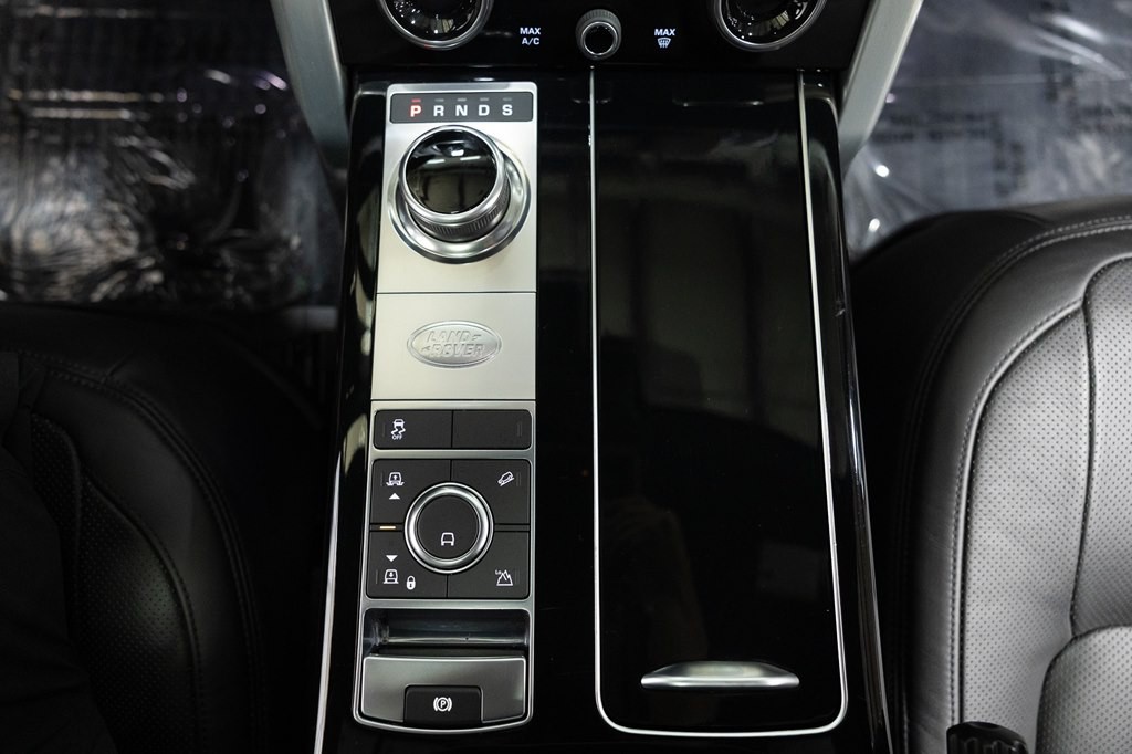 2021 Land Rover Range Rover Image 56