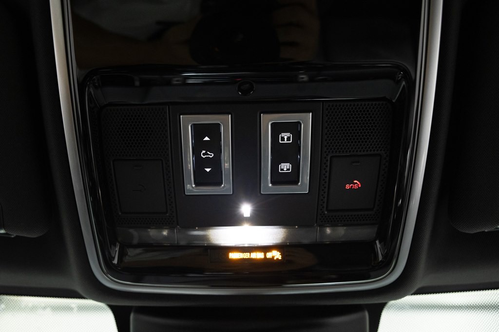 2021 Land Rover Range Rover Image 60
