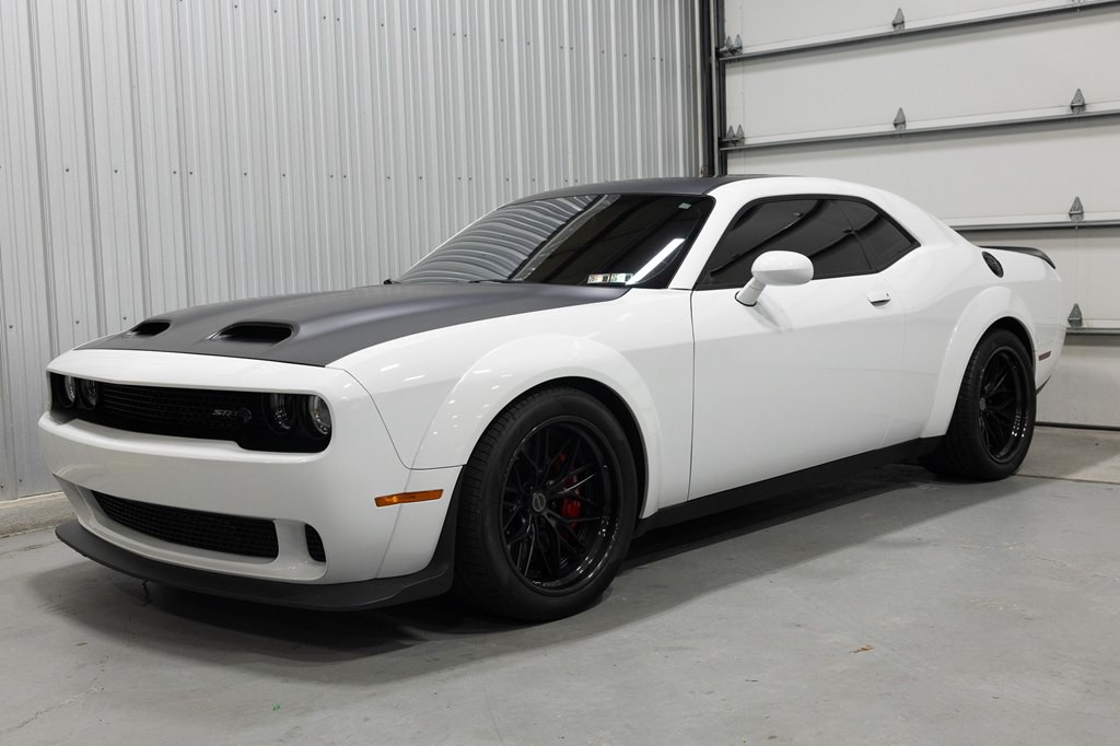 2021 Dodge Challenger Image 1