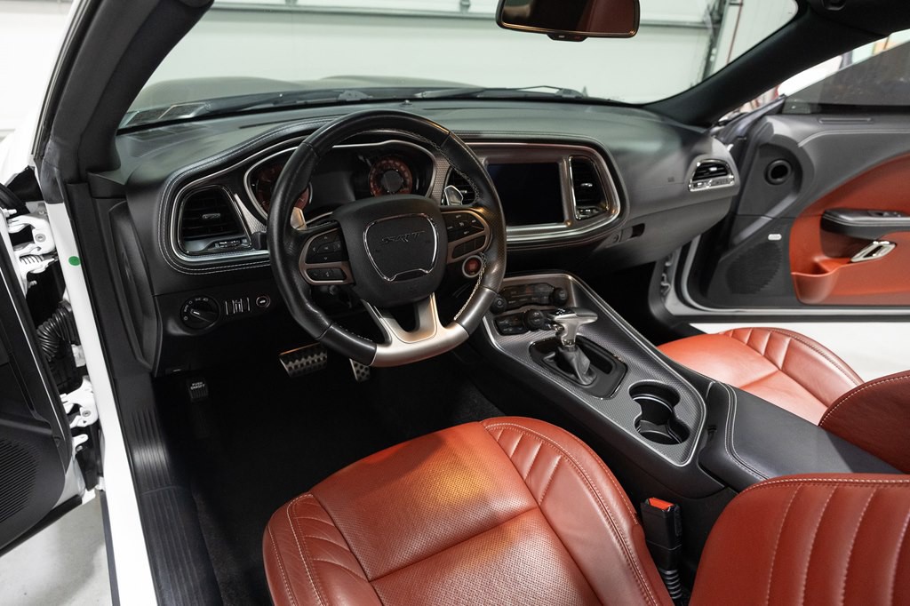 2021 Dodge Challenger Image 2