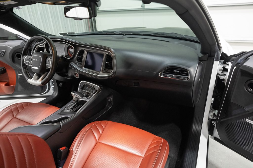 2021 Dodge Challenger Image 8