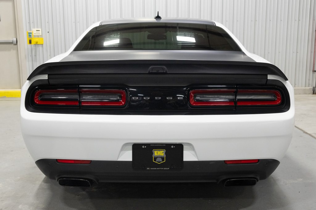 2021 Dodge Challenger Image 11
