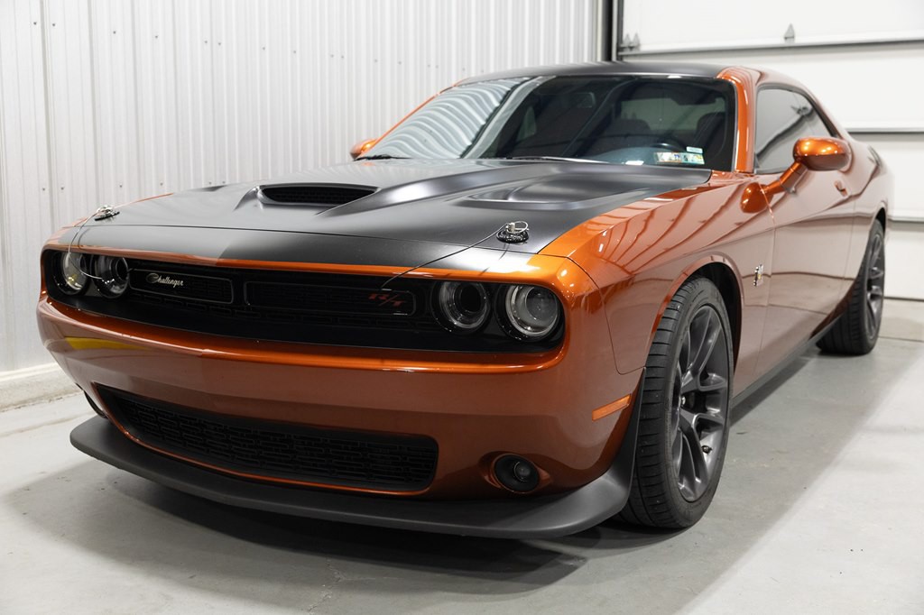 2020 Dodge Challenger Image 1
