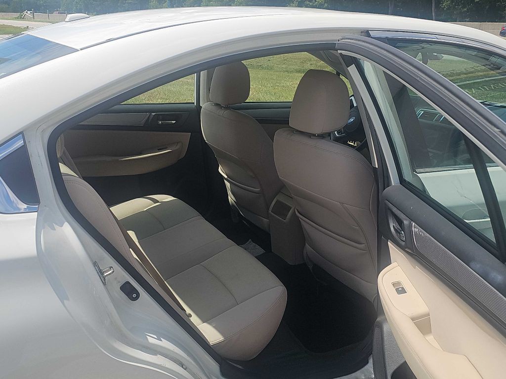 2015 Subaru Legacy Image 14