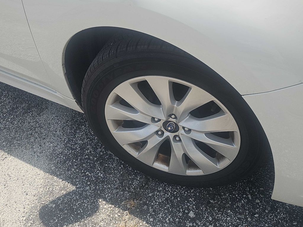 2015 Subaru Legacy Image 22