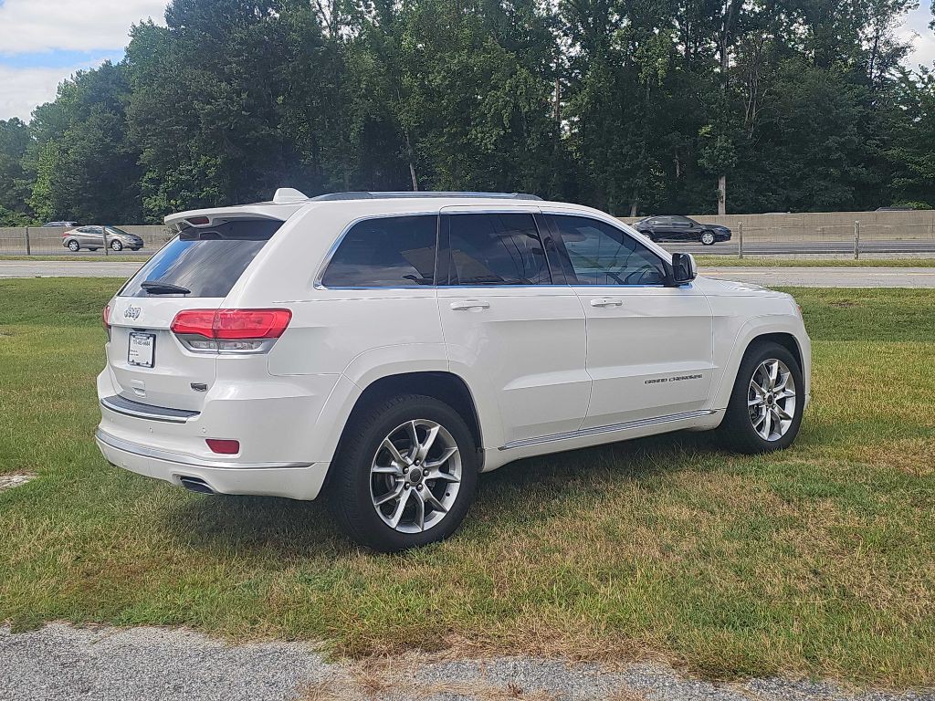 2017 Jeep Grand Cherokee Image 4