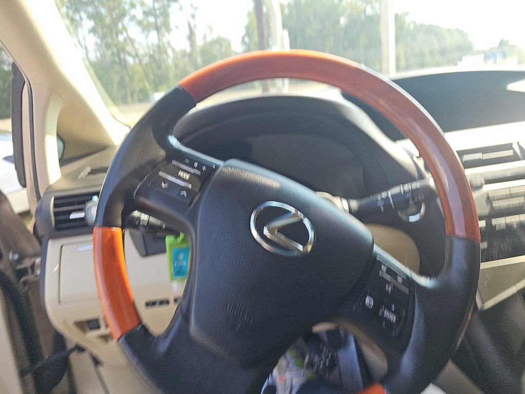 2010 Lexus RX Image 34