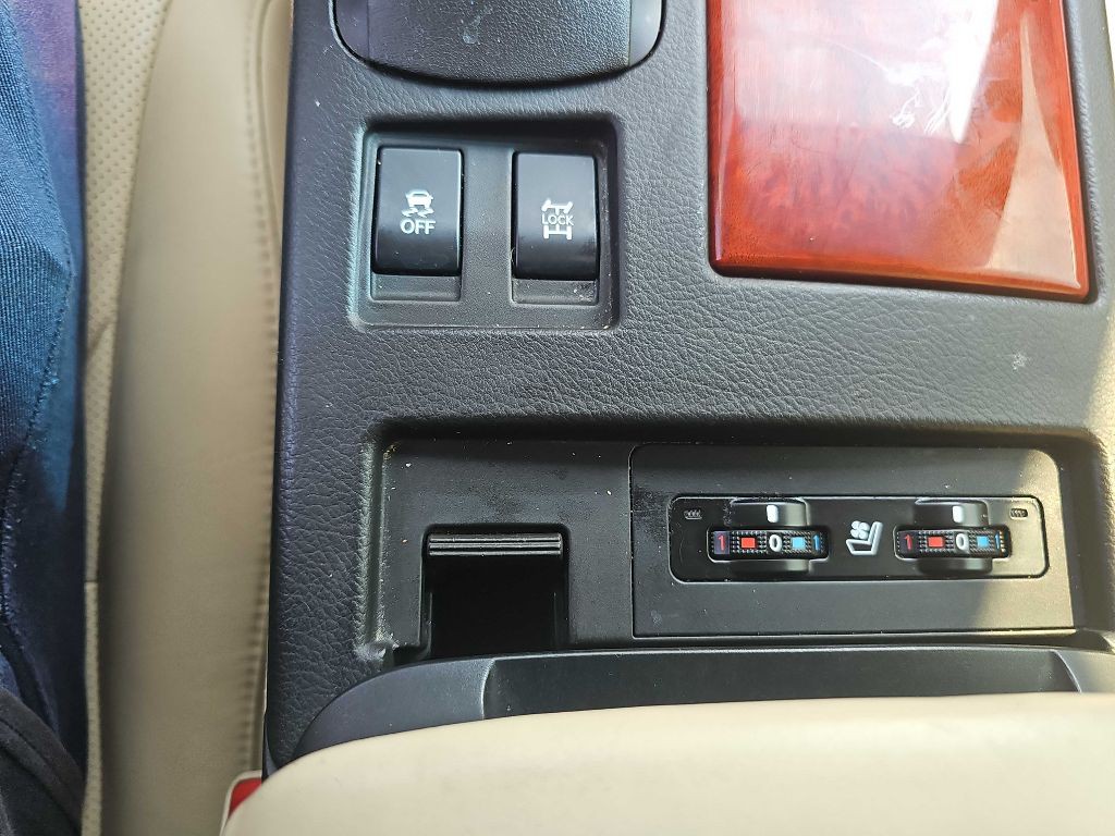 2010 Lexus RX Image 36