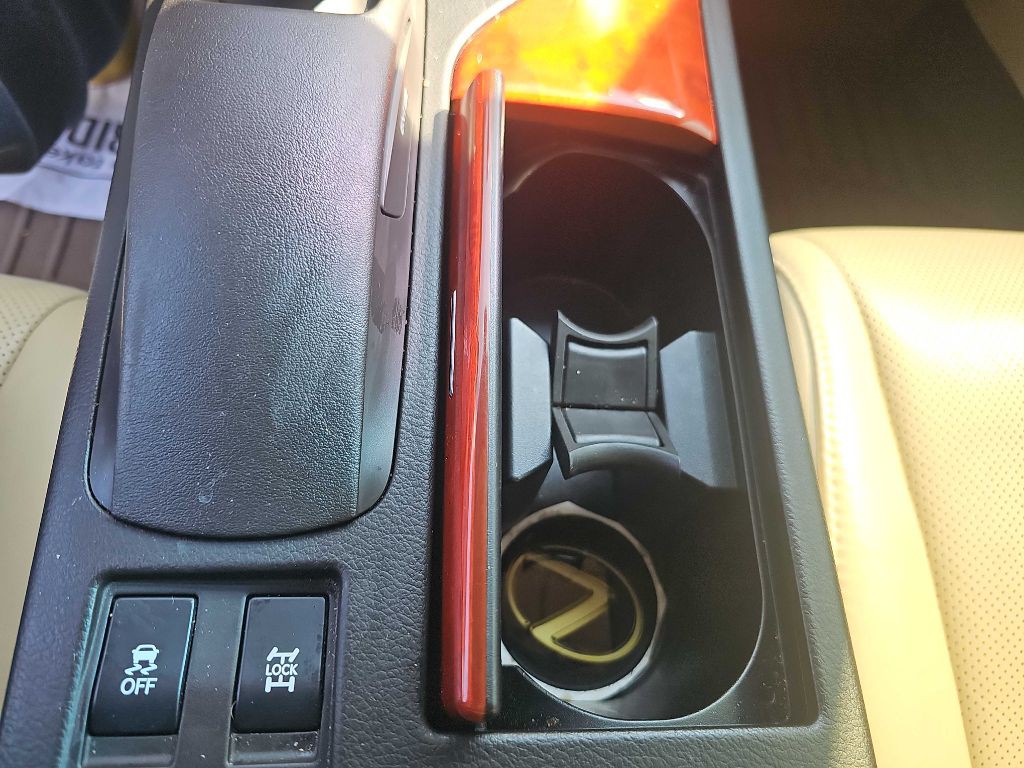 2010 Lexus RX Image 38