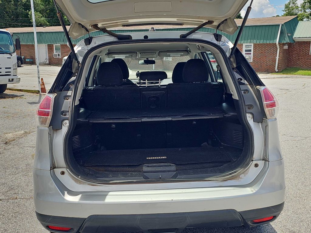 2016 Nissan Rogue Image 25