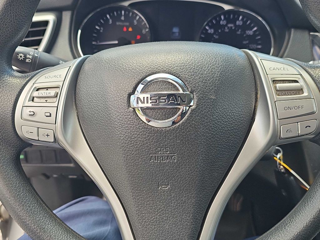 2016 Nissan Rogue Image 27