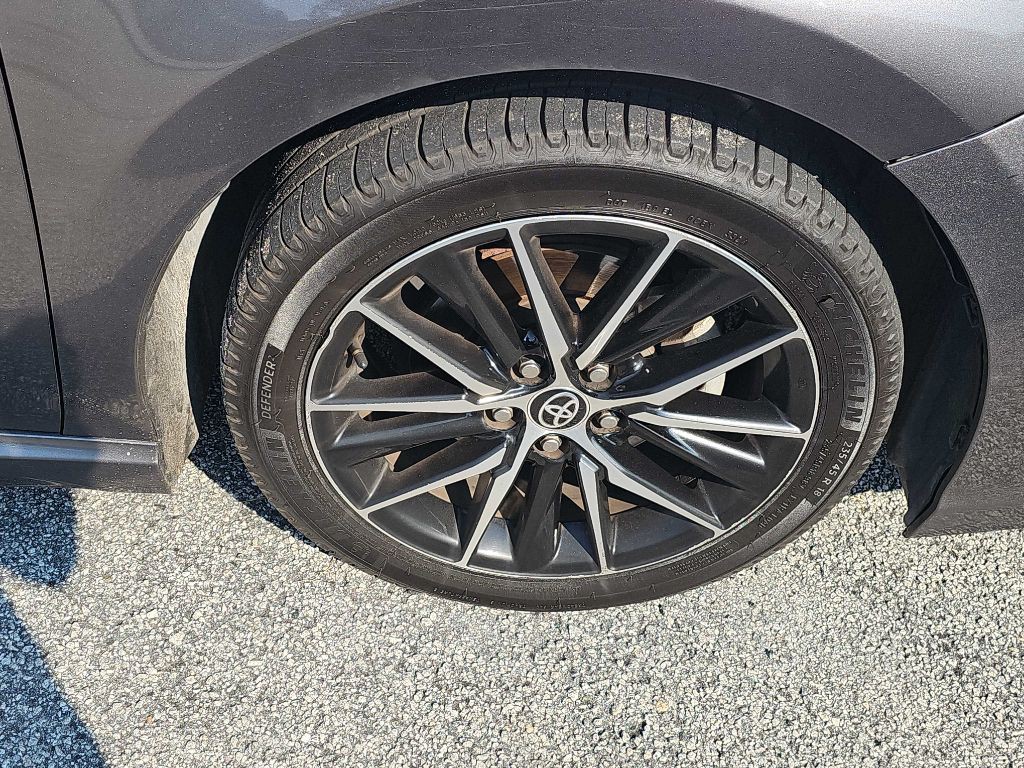 2021 Toyota Camry Image 14