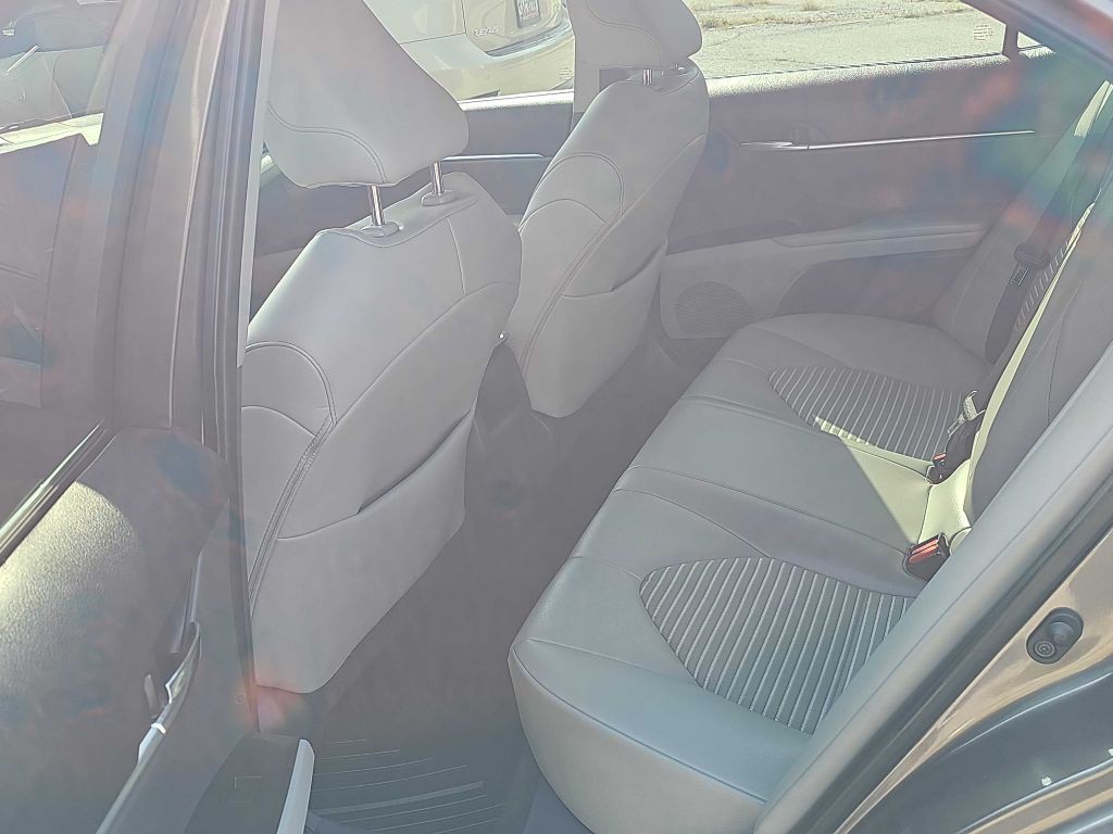 2021 Toyota Camry Image 16
