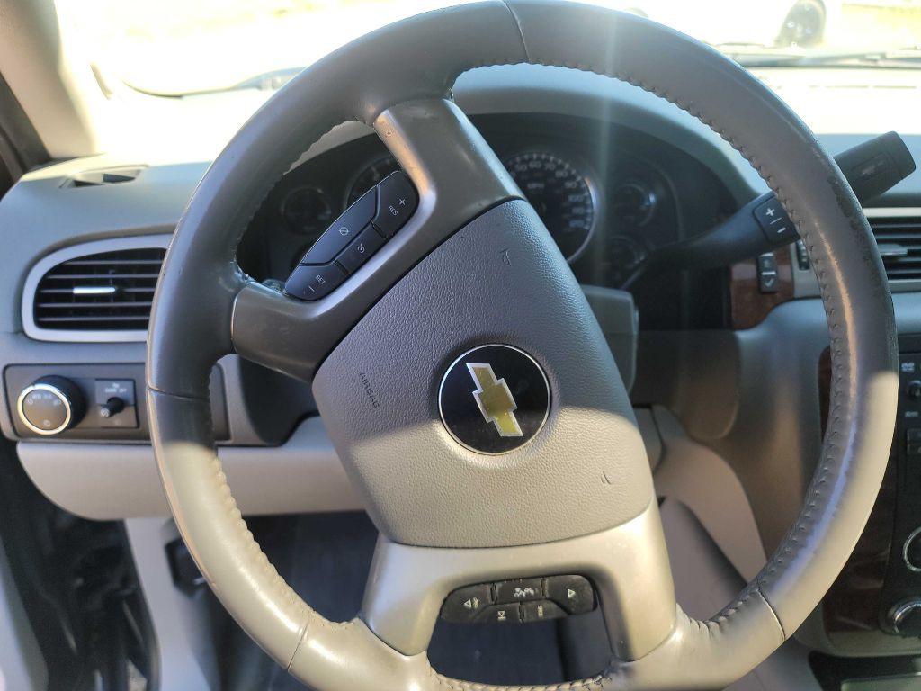 2012 Chevrolet Tahoe Image 17