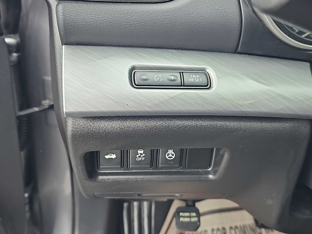 2016 Nissan Maxima Image 25