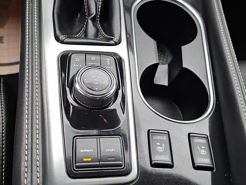 2016 Nissan Maxima Image 29