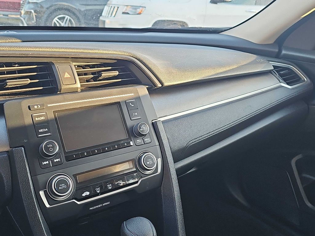 2017 Honda Civic Image 38