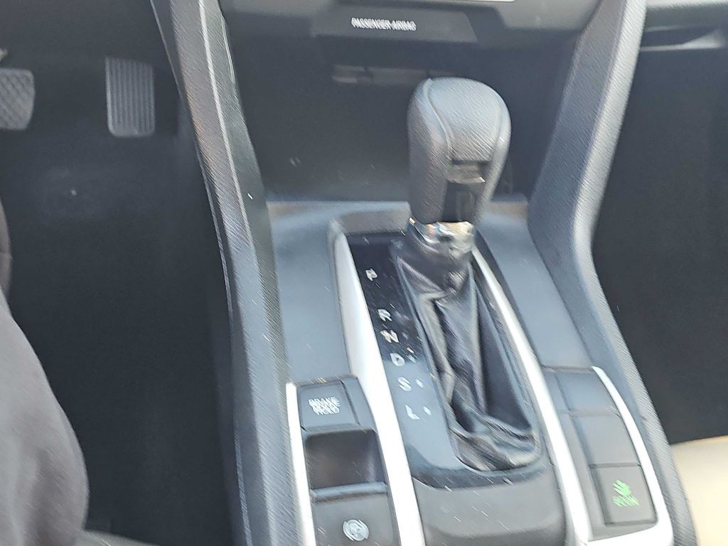 2017 Honda Civic Image 39