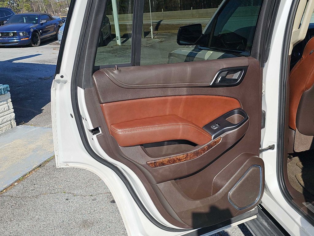 2016 Chevrolet Tahoe Image 18
