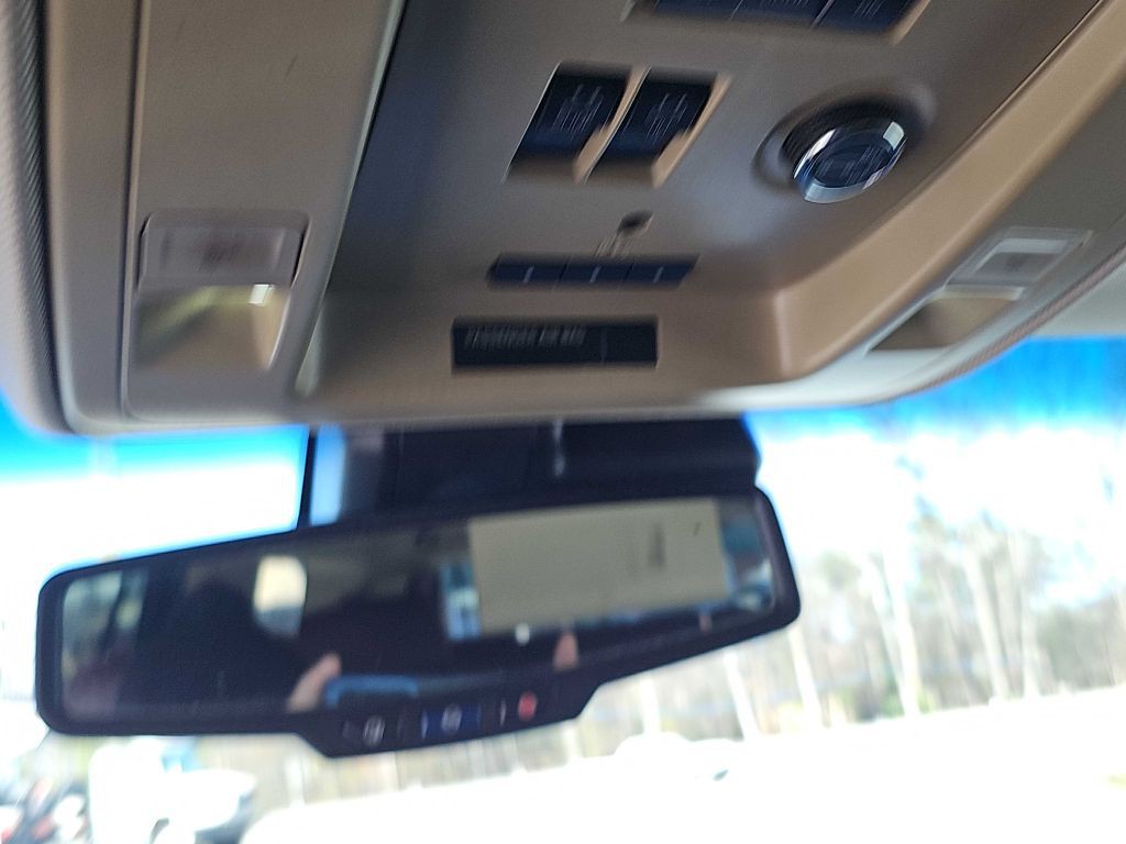 2016 Chevrolet Tahoe Image 32