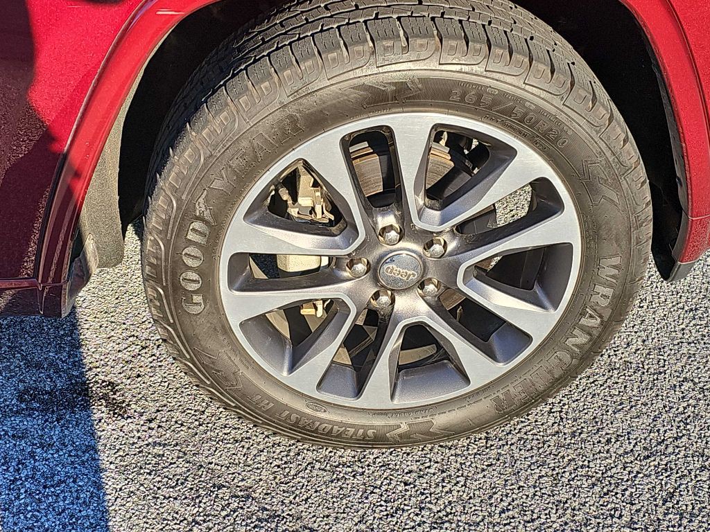 2017 Jeep Grand Cherokee Image 12