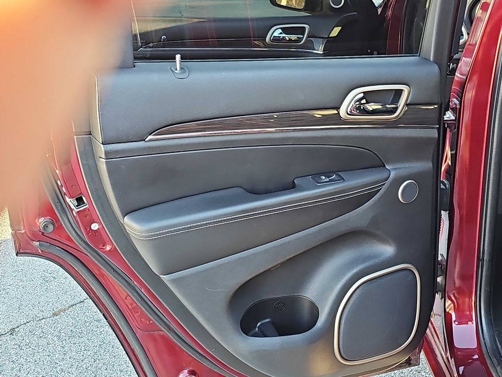 2017 Jeep Grand Cherokee Image 20