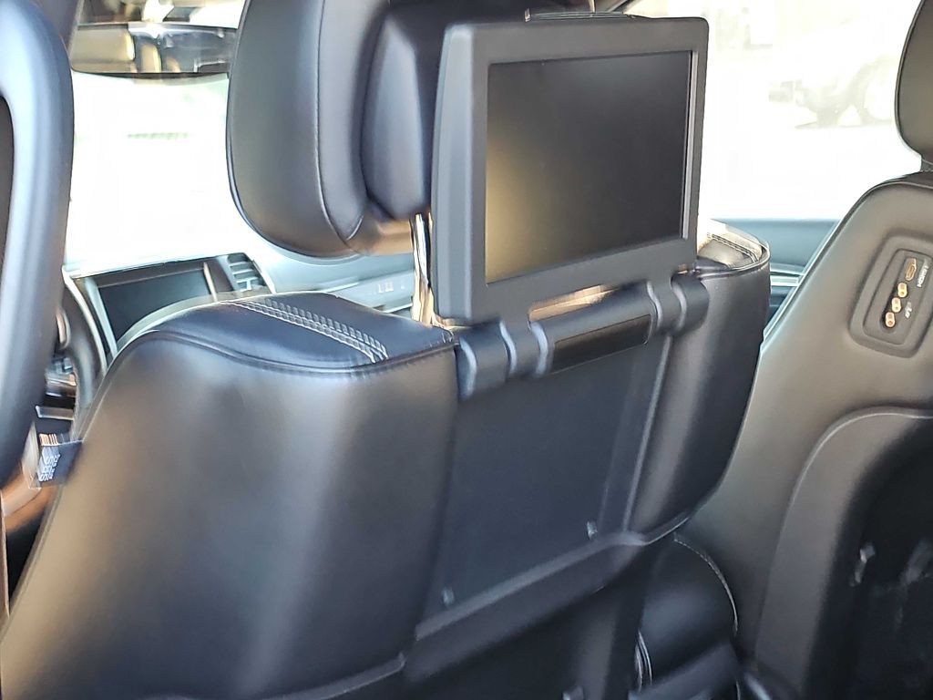 2017 Jeep Grand Cherokee Image 34